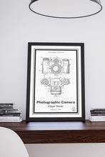 Load image into Gallery viewer, Photographic Camera